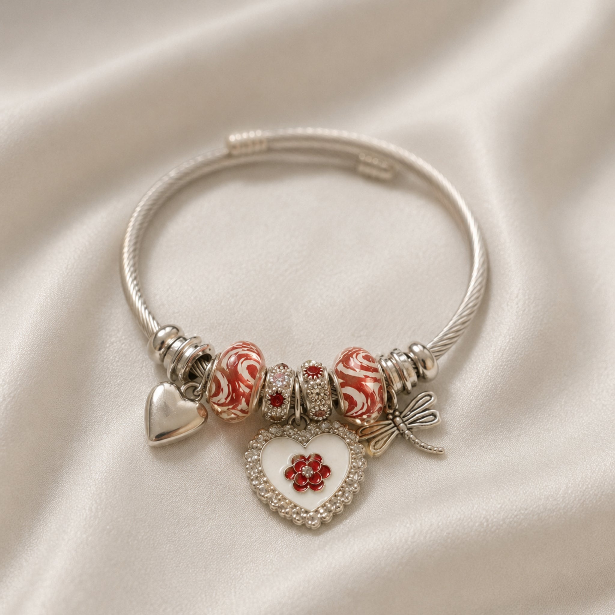 CHARM BANGLE - RED
