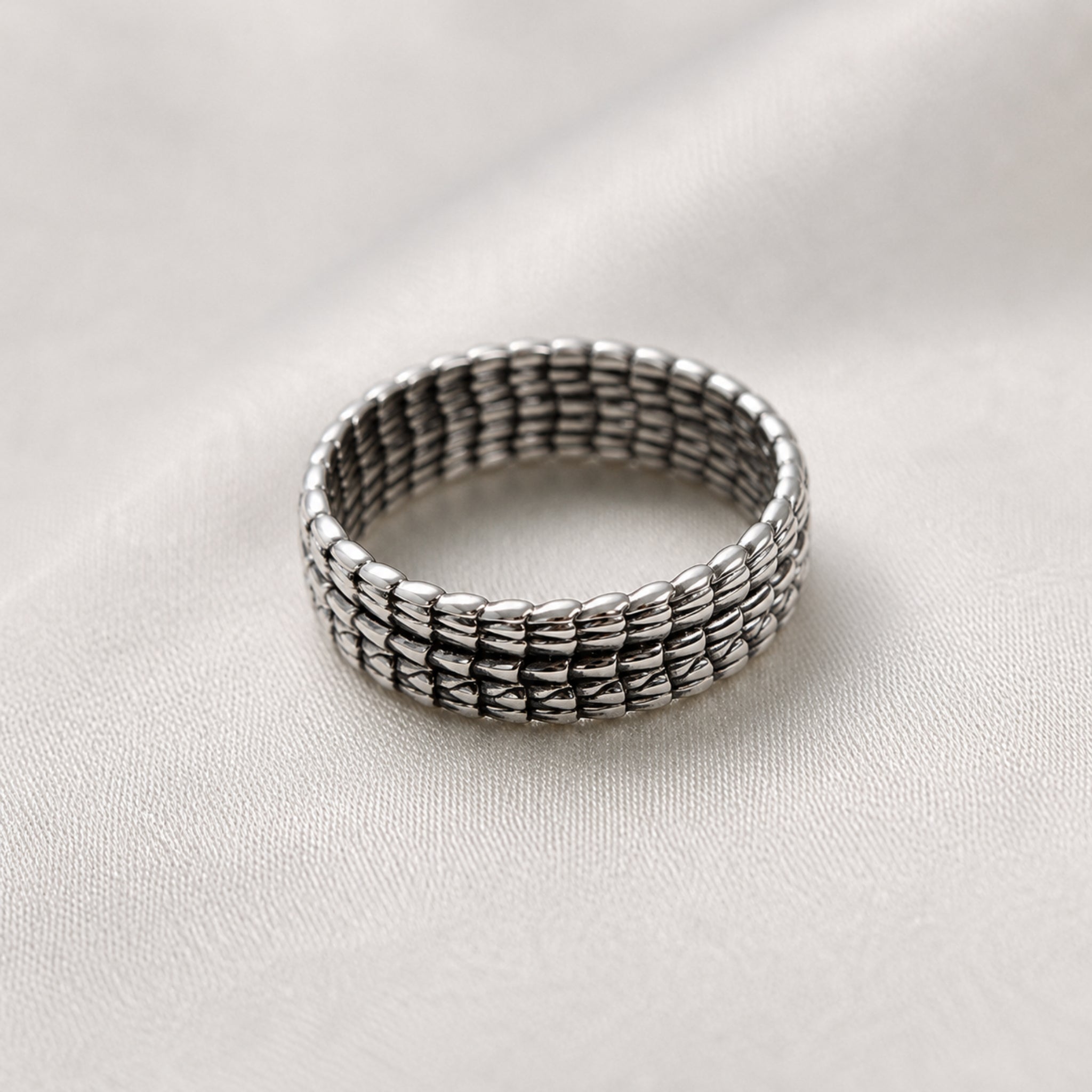 SILVER VANGUARD