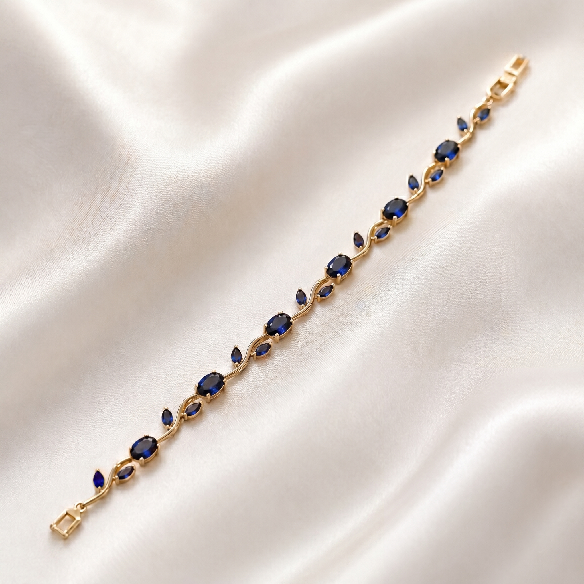 BLUE TULIP BRACELET