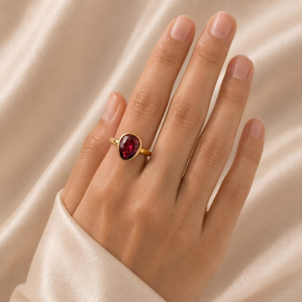 OVAL RUBY