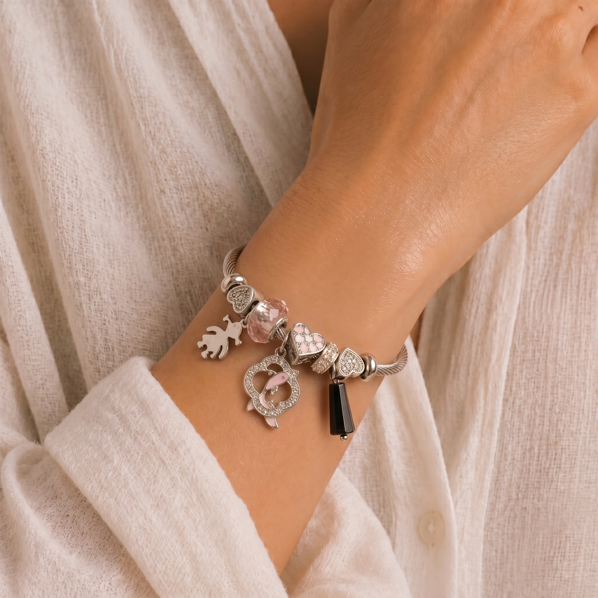CHARM BANGLE - PEACH
