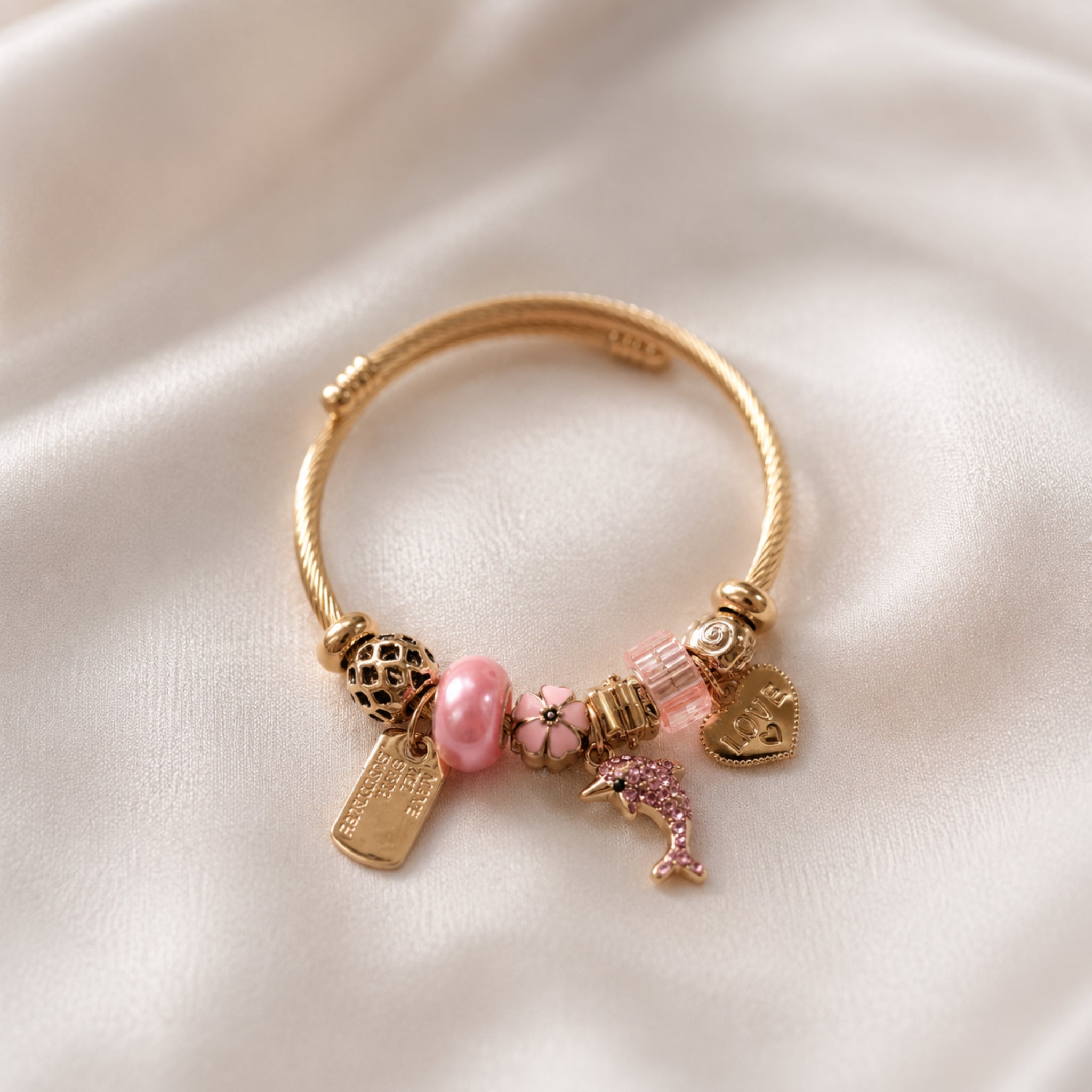 CHARM BANGLE - PINK