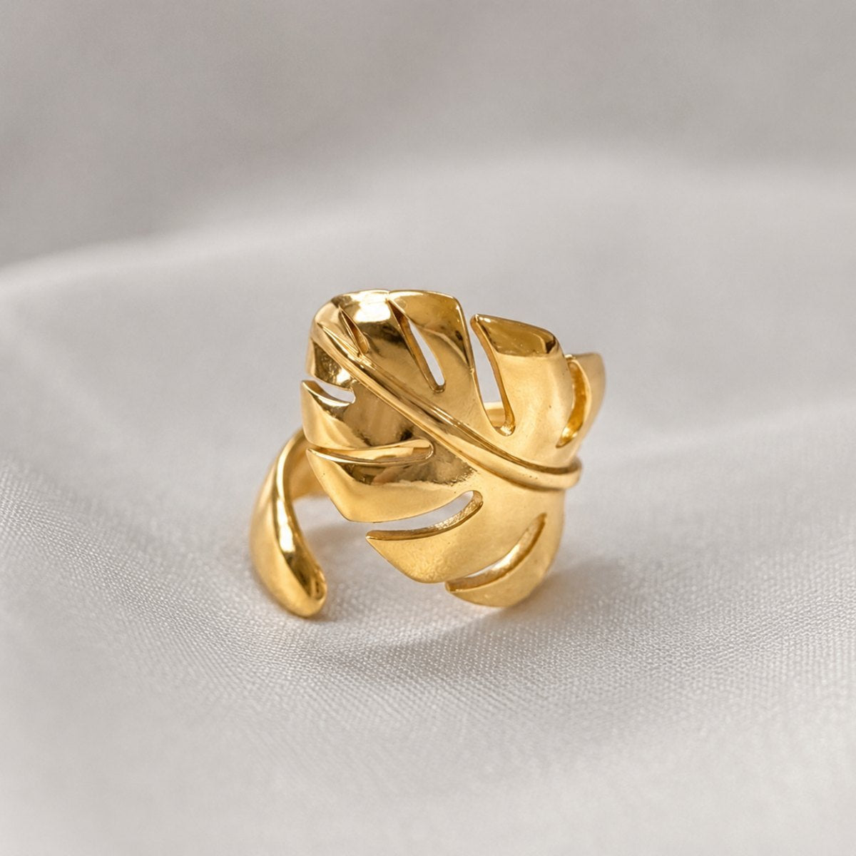 GOLDEN PETAL